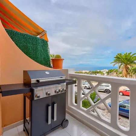 Big Terrace Apart With B-b-q In Las Americas Adeje Апартаменты *