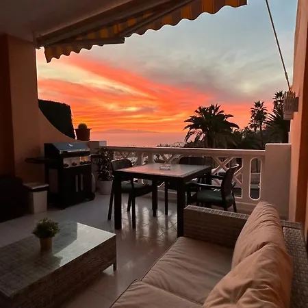 Big Terrace With B-b-q In Americas Adeje * אדחה